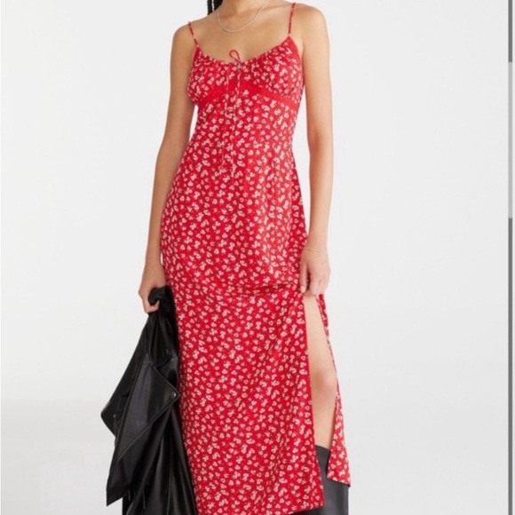 Aeropostale Dresses & Skirts - Aeropostale Red Floral Dress